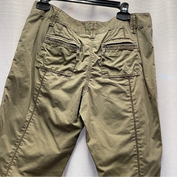 Ann Taylor cargo capris - Picture 8 of 10